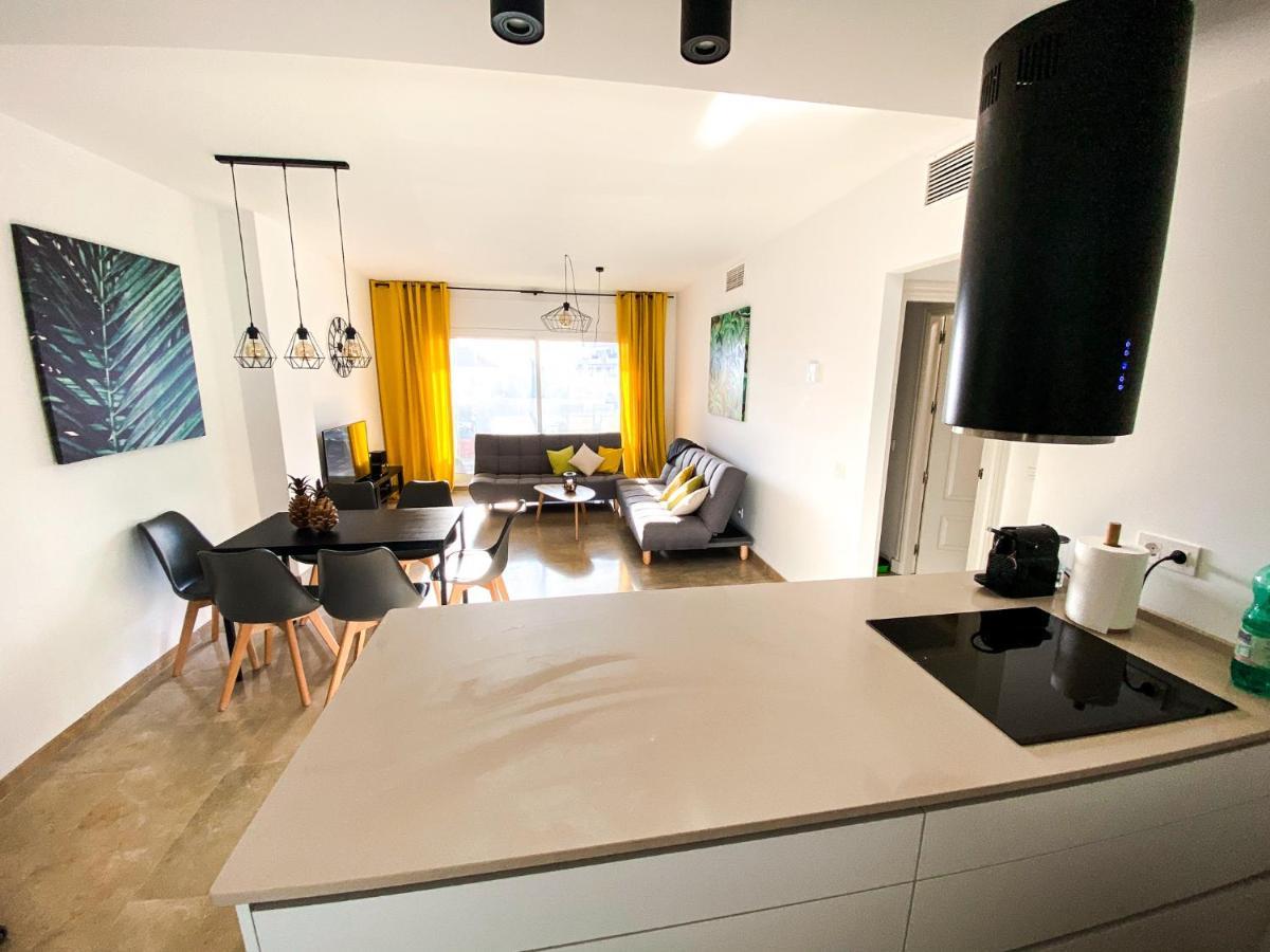 Beautiful New Apartment With Sea View Castillo de Sabinillas Zewnętrze zdjęcie