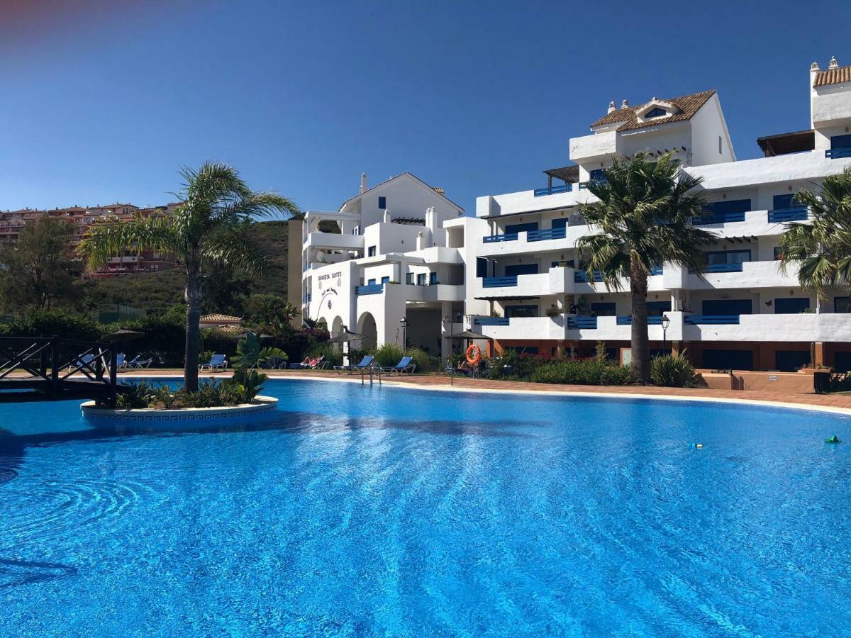 Beautiful New Apartment With Sea View Castillo de Sabinillas Zewnętrze zdjęcie